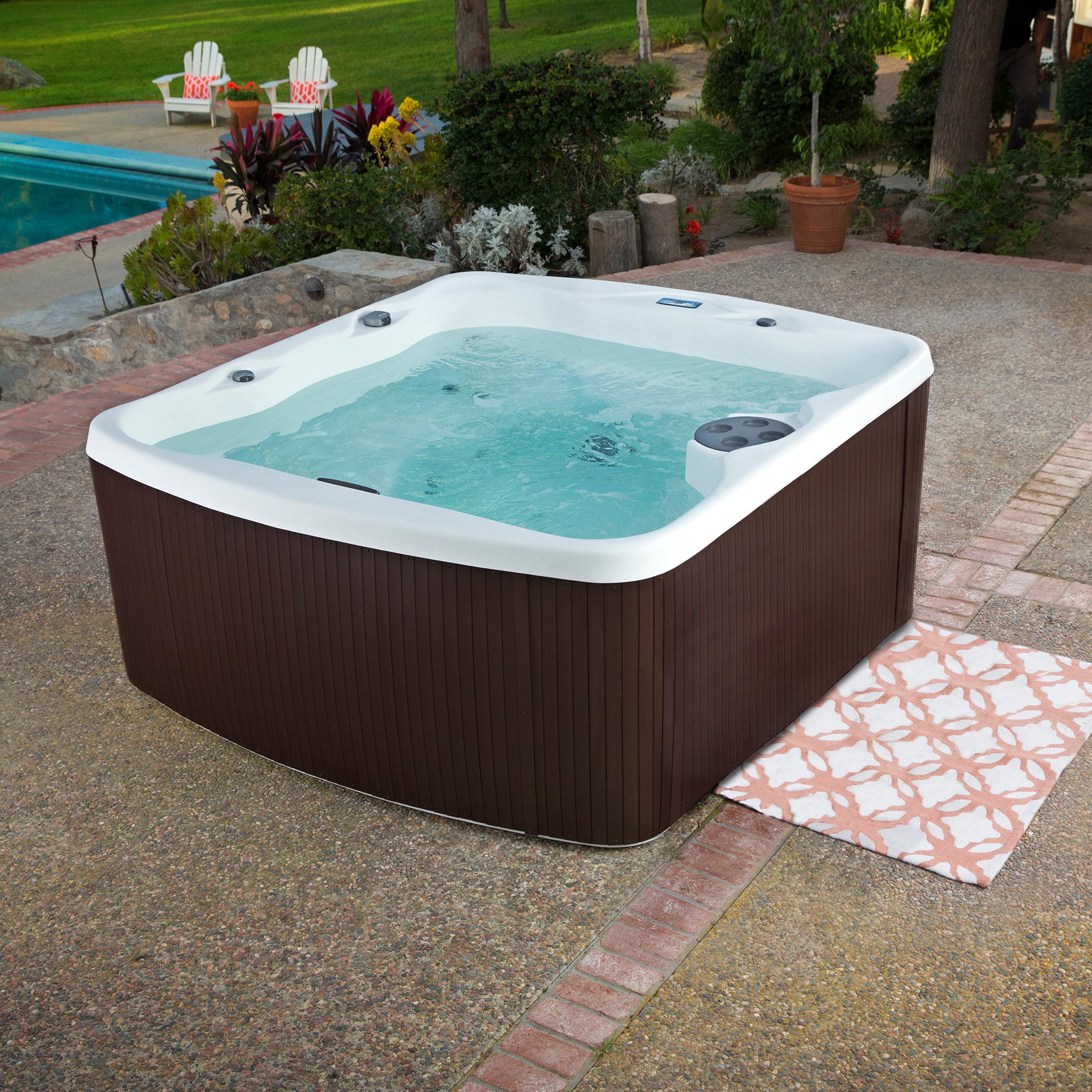 Aryana, 45-Jet, 230V Hot Tub | Aquaterra Spas